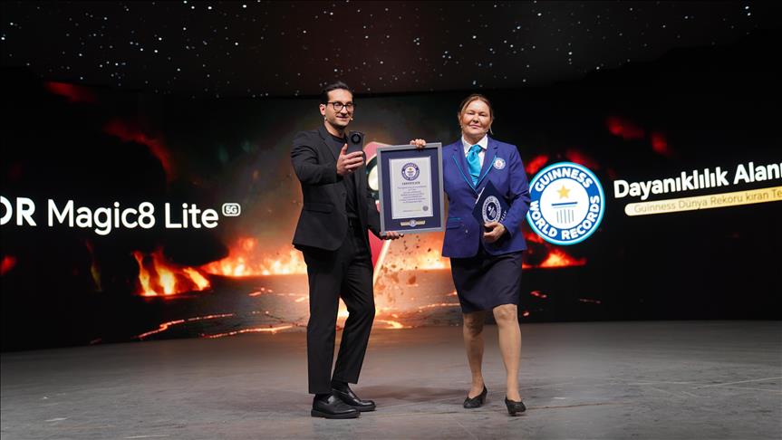 Honor'dan Türkiye Pazarına Rekor Kıran Dayanıklı Telefon