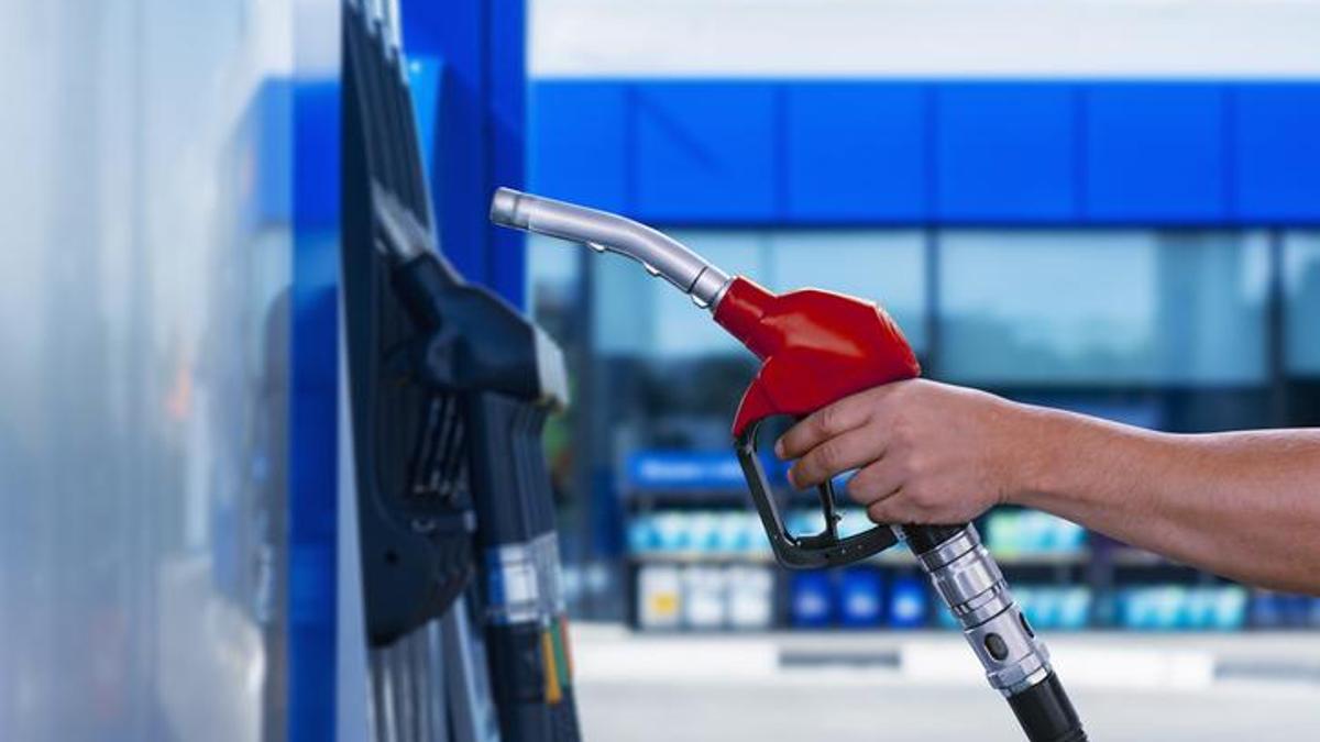 Akaryakıta Yeni Yıl Zammı: Benzin ve Motorin Fiyatları Güncellendi